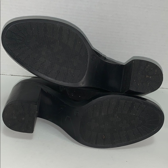 NWOT STRATEGIA Black Leather Ankle Boots - Picture 5 of 14